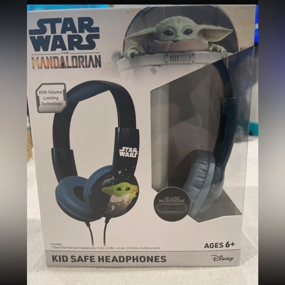NWT baby Yoda  headphone